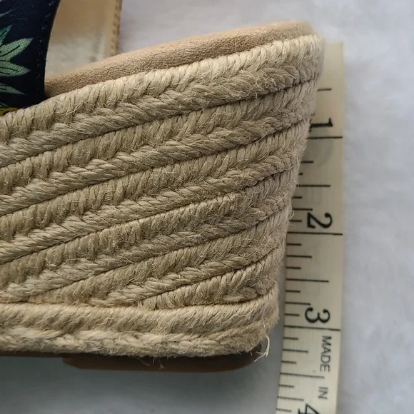 Anne Klein Women's Espadrille - Picture 10 of 10